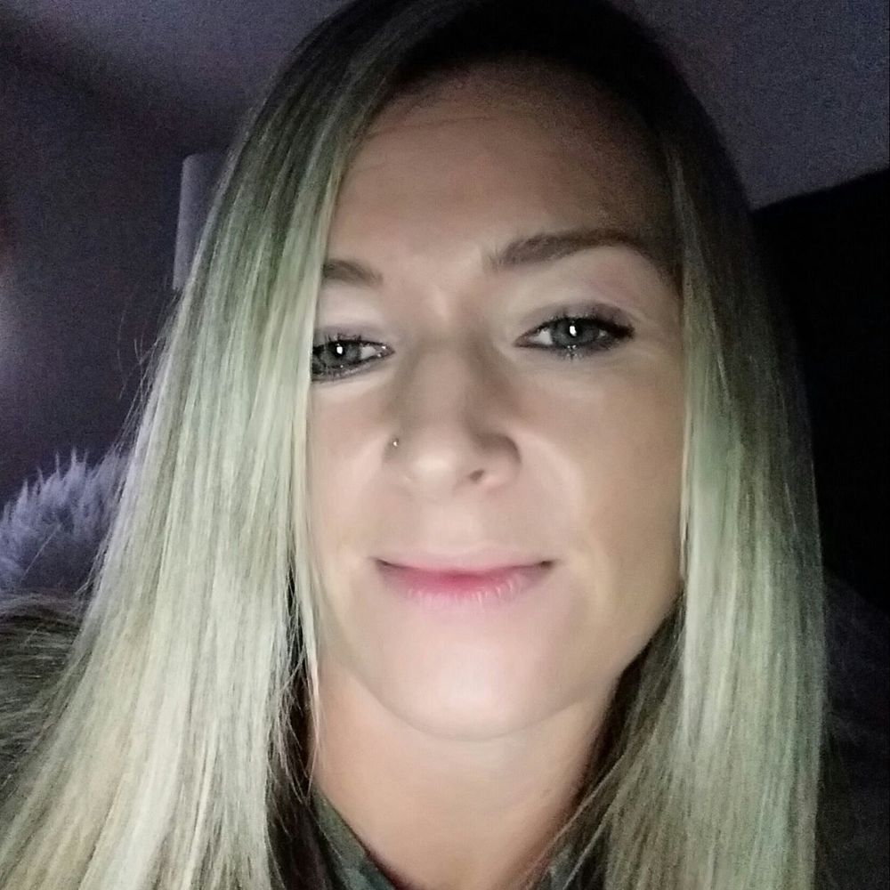 Meet your Posher, Cassandra